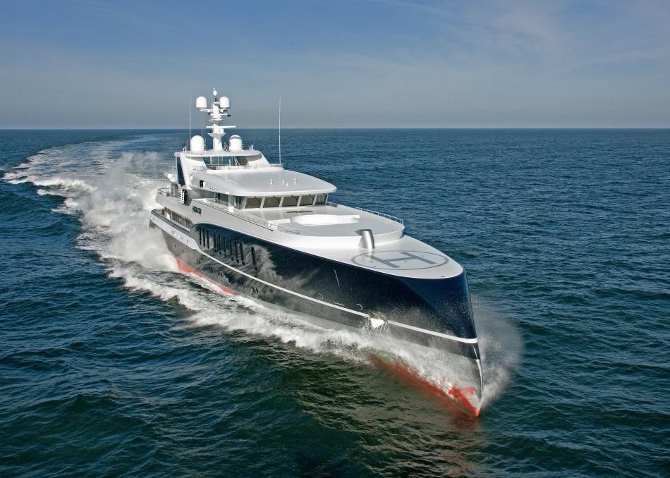 superyacht predator